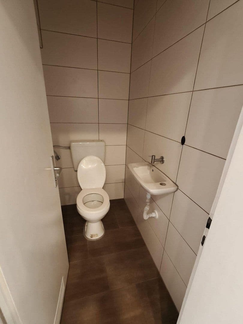 Prenájom bytu 4-izbový 121 m², Berliner Platz 8, Sindelfingen, Bádensko-Wurttembersko Prenájom bytu 4-izbový 121 m², Berliner Platz 8, Sindelfingen, Bádensko-Wurttembersko