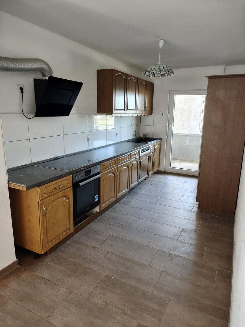 Prenájom bytu 4-izbový 121 m², Berliner Platz 8, Sindelfingen, Bádensko-Wurttembersko Prenájom bytu 4-izbový 121 m², Berliner Platz 8, Sindelfingen, Bádensko-Wurttembersko