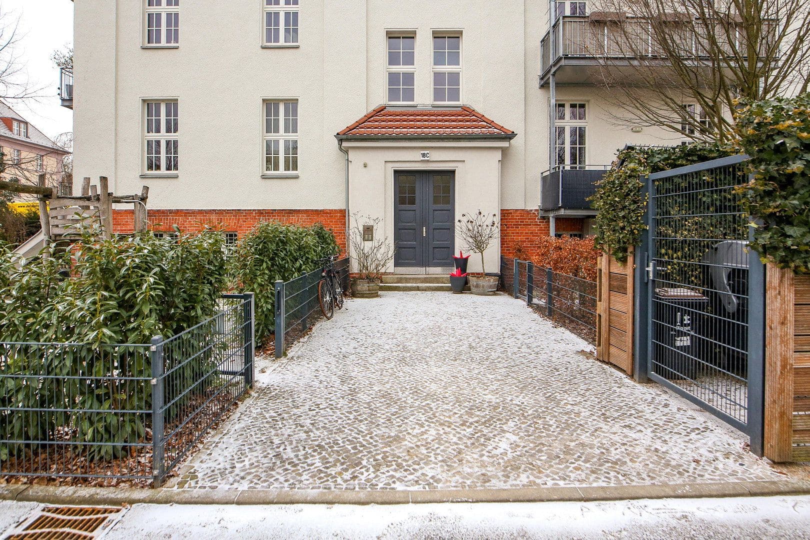 Predaj bytu 4-izbový 110 m², Hohenzollernring 18c, Berlin, Berlín Predaj bytu 4-izbový 110 m², Hohenzollernring 18c, Berlin, Berlín