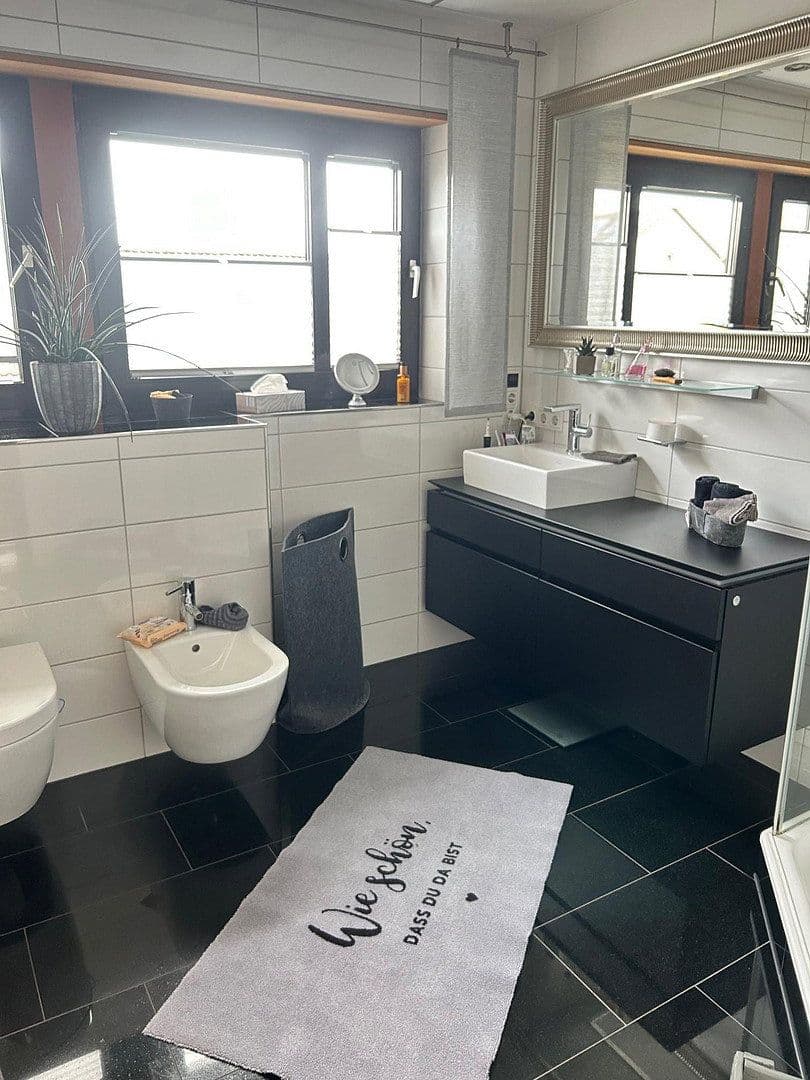 Prenájom bytu 3-izbový 110 m², Hanau, Hesensko Prenájom bytu 3-izbový 110 m², Hanau, Hesensko