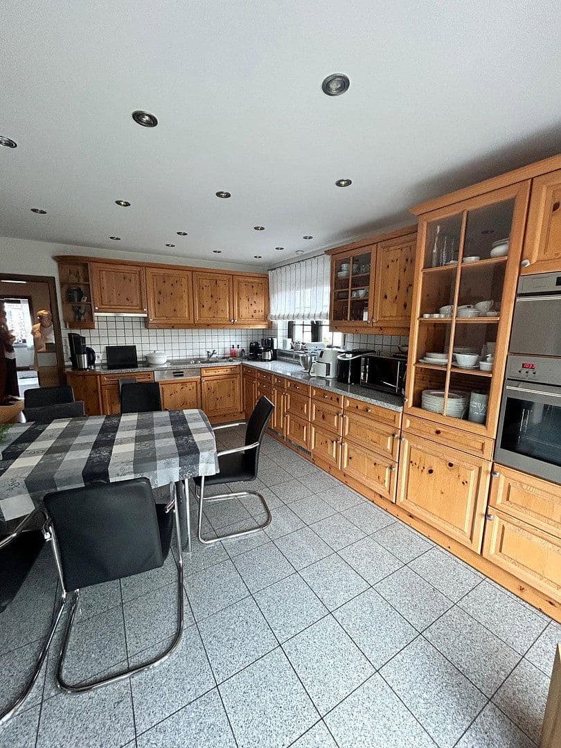 Prenájom bytu 3-izbový 110 m², Hanau, Hesensko Prenájom bytu 3-izbový 110 m², Hanau, Hesensko