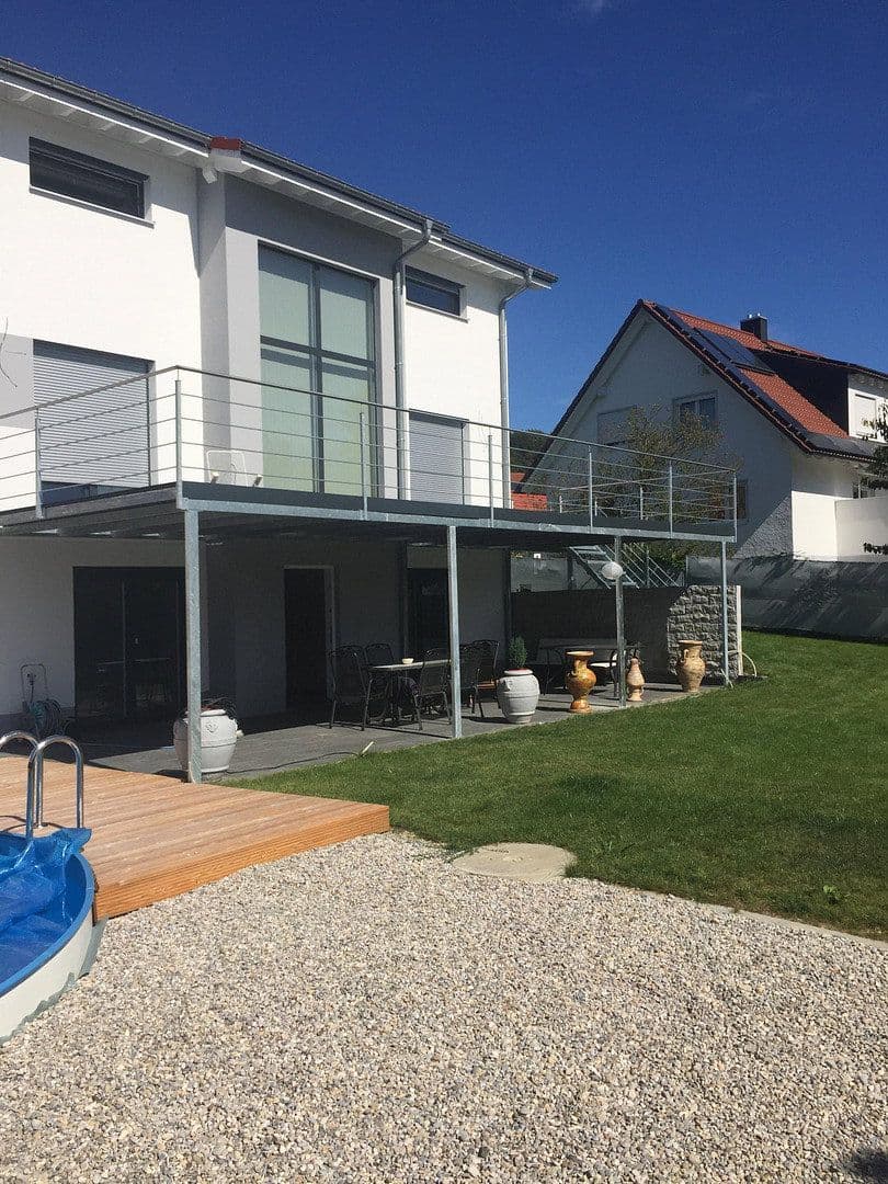 Predaj domu 230 m², pozemek 665 m², Unterhausen, Bavorsko Predaj domu 230 m², pozemek 665 m², Unterhausen, Bavorsko