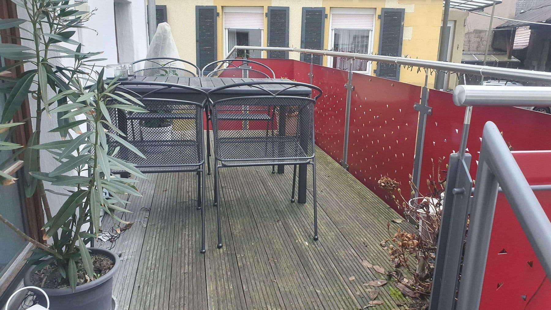 Prenájom bytu 5-izbový 145 m², Weinsberg, Bádensko-Wurttembersko Prenájom bytu 5-izbový 145 m², Weinsberg, Bádensko-Wurttembersko