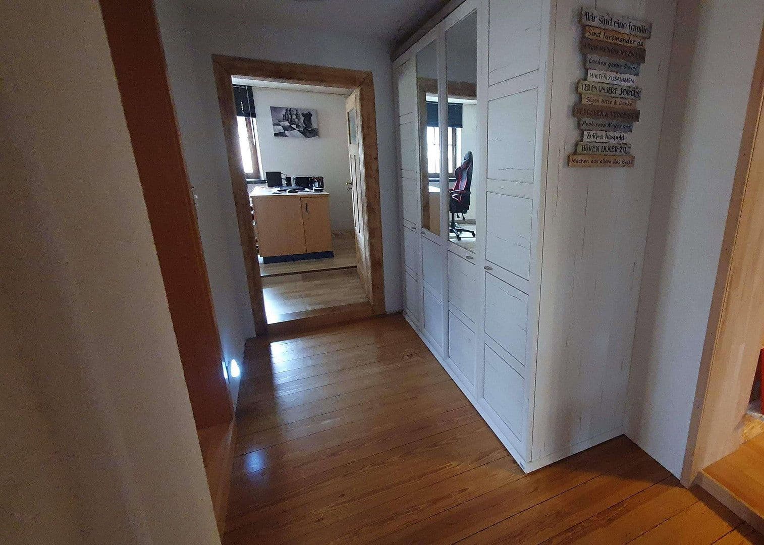 Prenájom bytu 5-izbový 145 m², Weinsberg, Bádensko-Wurttembersko Prenájom bytu 5-izbový 145 m², Weinsberg, Bádensko-Wurttembersko