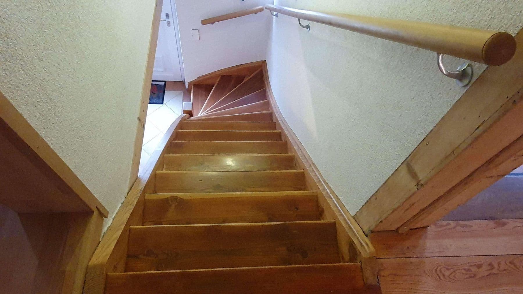 Prenájom bytu 5-izbový 145 m², Weinsberg, Bádensko-Wurttembersko Prenájom bytu 5-izbový 145 m², Weinsberg, Bádensko-Wurttembersko