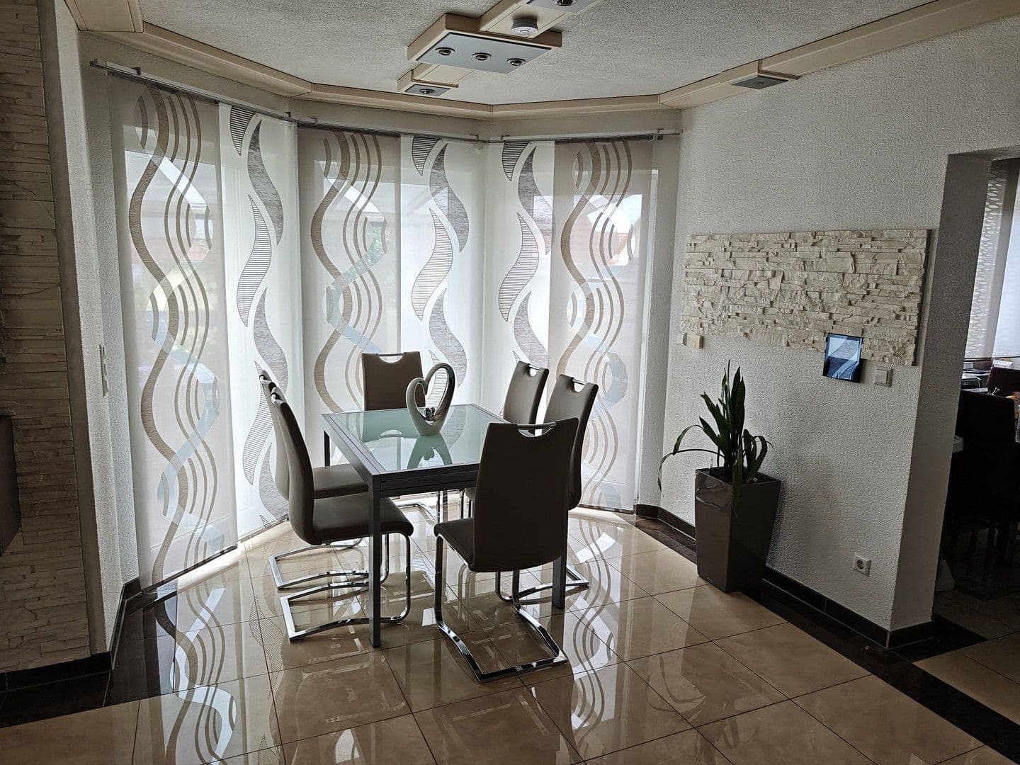 Predaj domu 133 m², pozemek 459 m², Eppingen, Bádensko-Wurttembersko Predaj domu 133 m², pozemek 459 m², Eppingen, Bádensko-Wurttembersko