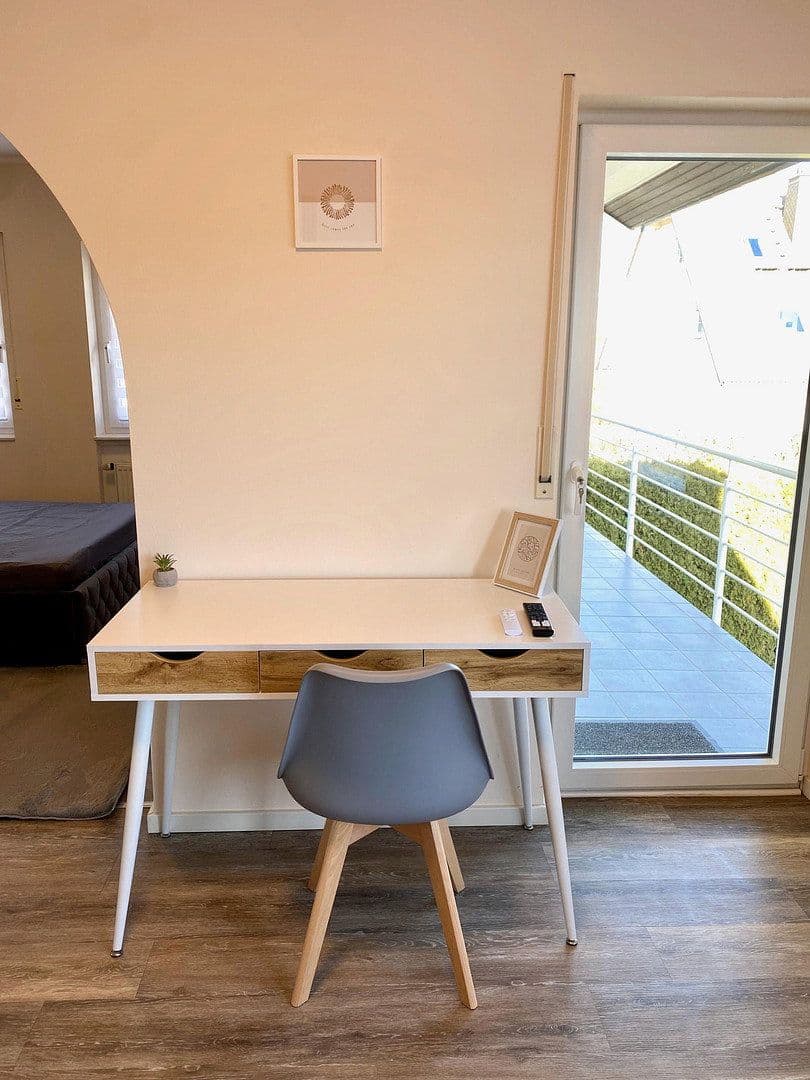 Prenájom bytu 1-izbový 20 m², Pfarrer-Dr.-Hoffmann-Str. 14, Wachtberg, Severné Porýnie - Westfálsko Prenájom bytu 1-izbový 20 m², Pfarrer-Dr.-Hoffmann-Str. 14, Wachtberg, Severné Porýnie - Westfálsko