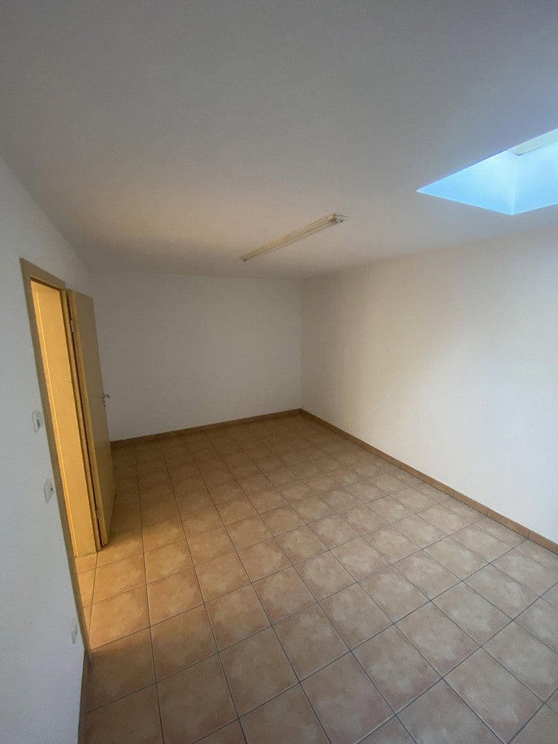 Prenájom kancelárie 115 m², Hauptstr.46, Greifenberg, Bavorsko Prenájom kancelárie 115 m², Hauptstr.46, Greifenberg, Bavorsko