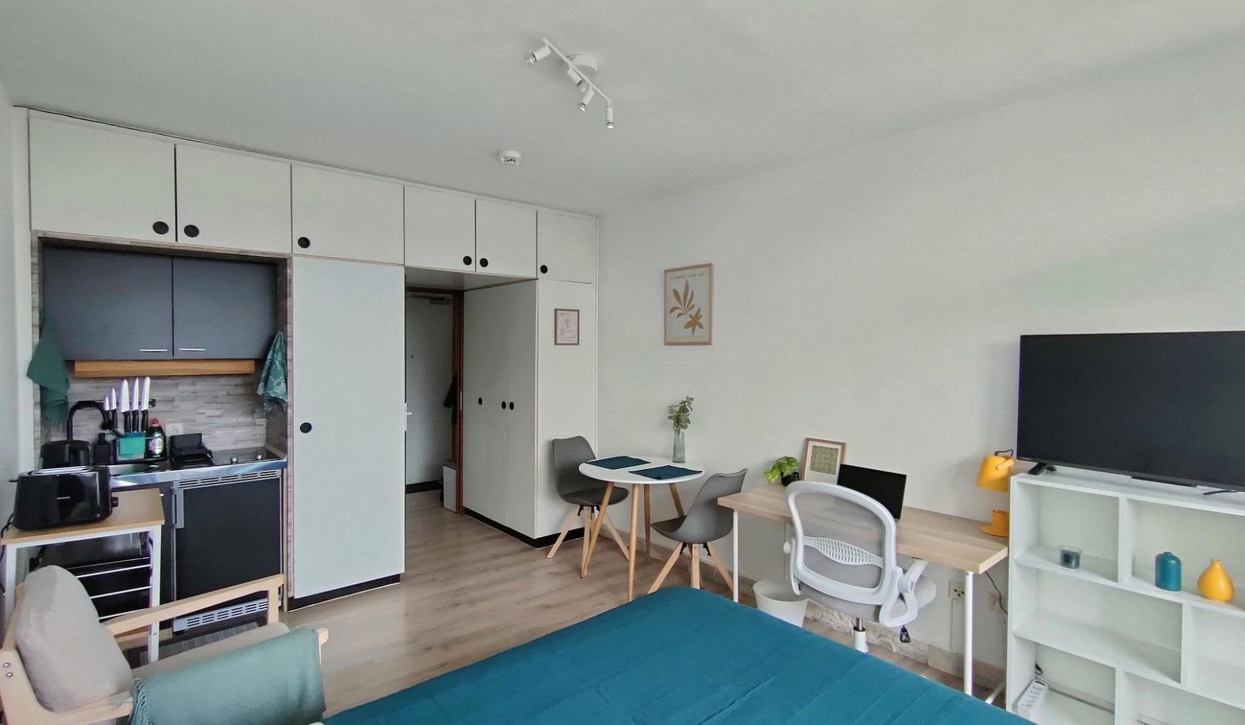 Prenájom bytu 1-izbový 25 m², Kreuzhofstr. 10, München, Bavorsko Prenájom bytu 1-izbový 25 m², Kreuzhofstr. 10, München, Bavorsko