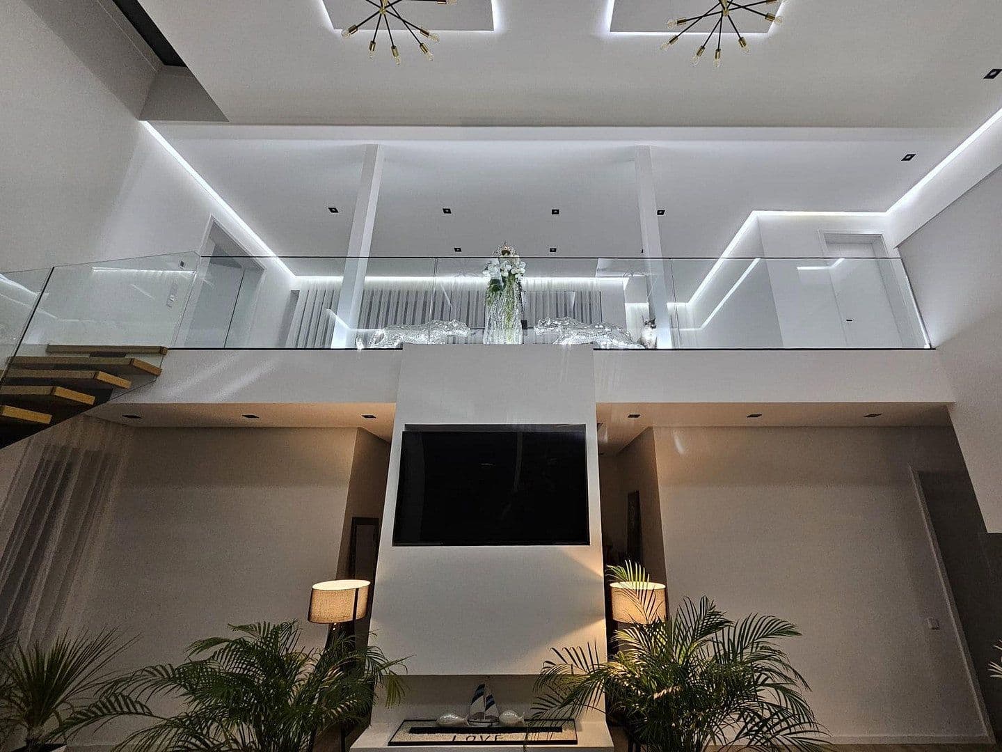 Predaj domu 255 m², pozemek 656 m², Residentstraße, Frankfurt, Hesensko Predaj domu 255 m², pozemek 656 m², Residentstraße, Frankfurt, Hesensko