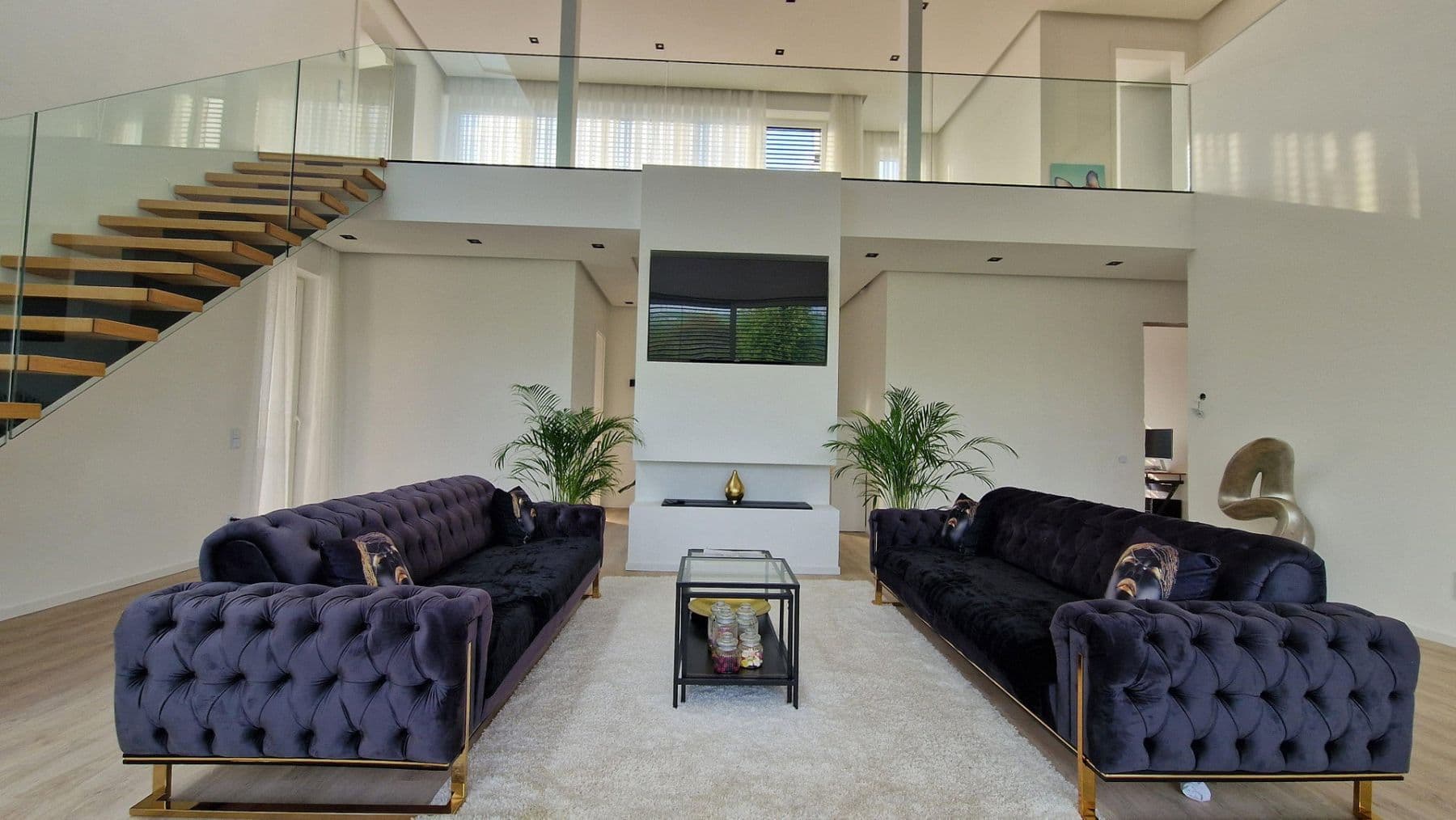 Predaj domu 255 m², pozemek 656 m², Residentstraße, Frankfurt, Hesensko Predaj domu 255 m², pozemek 656 m², Residentstraße, Frankfurt, Hesensko