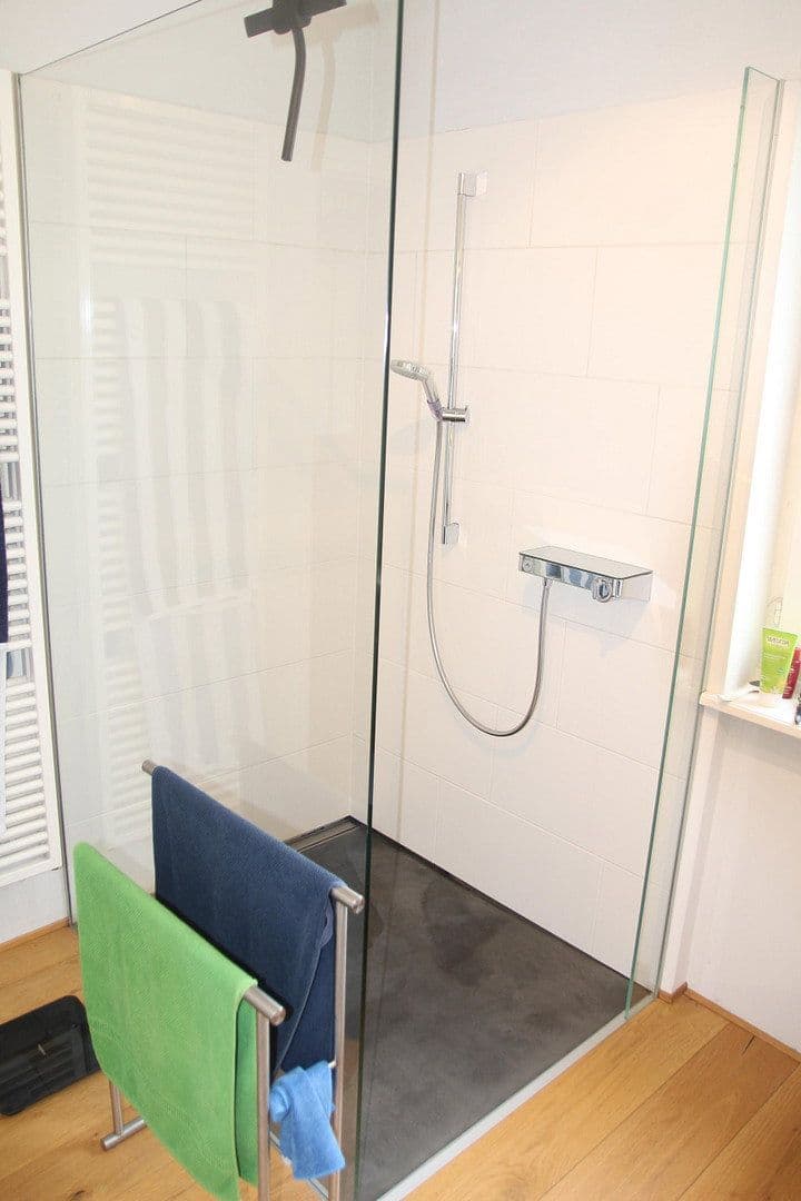 Predaj domu 356 m², pozemek 857 m², Freiburg, Bádensko-Wurttembersko Predaj domu 356 m², pozemek 857 m², Freiburg, Bádensko-Wurttembersko