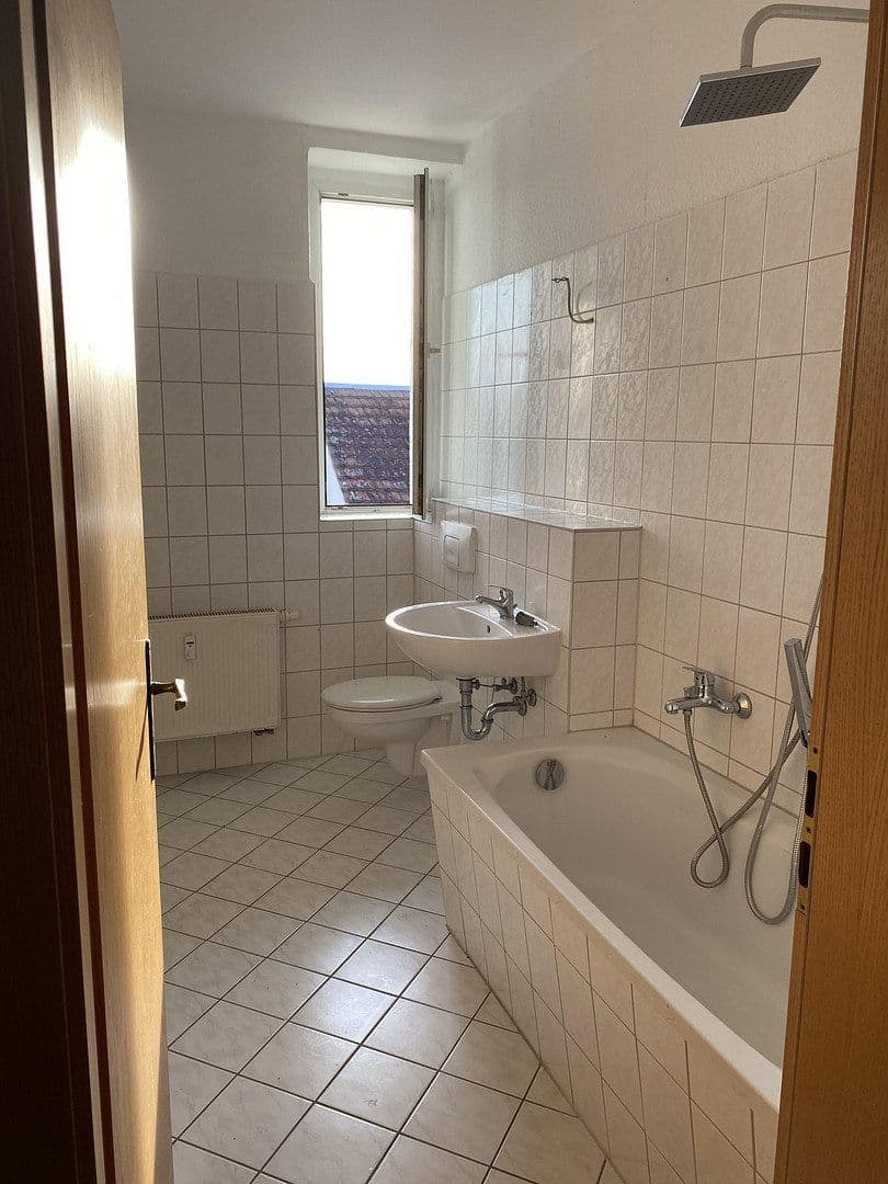 Prenájom bytu 1-izbový 49 m², Thümmelstr.23, Altenburg, Durínsko Prenájom bytu 1-izbový 49 m², Thümmelstr.23, Altenburg, Durínsko