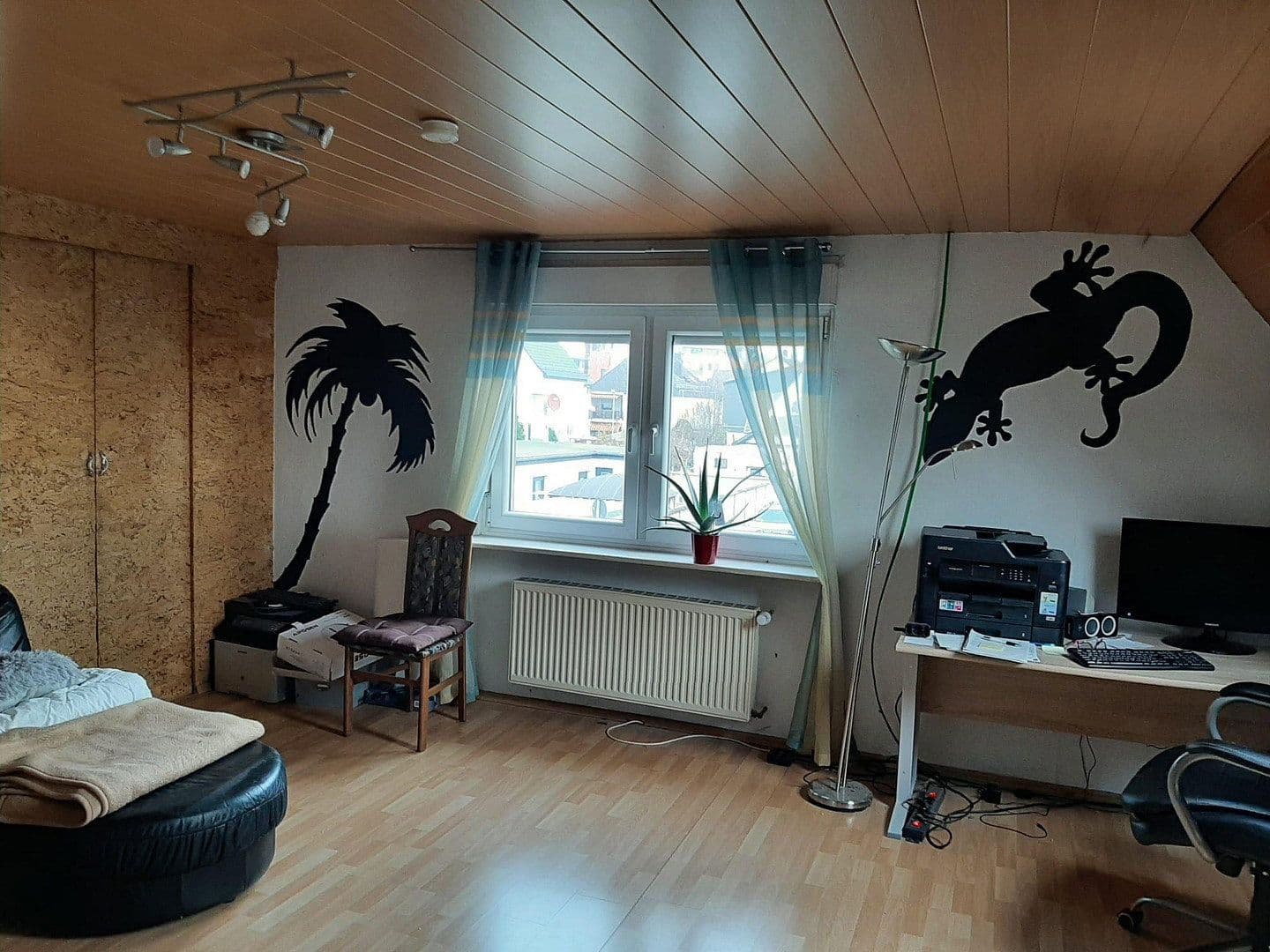 Predaj domu 270 m², pozemek 401 m², Raunheim, Hesensko Predaj domu 270 m², pozemek 401 m², Raunheim, Hesensko