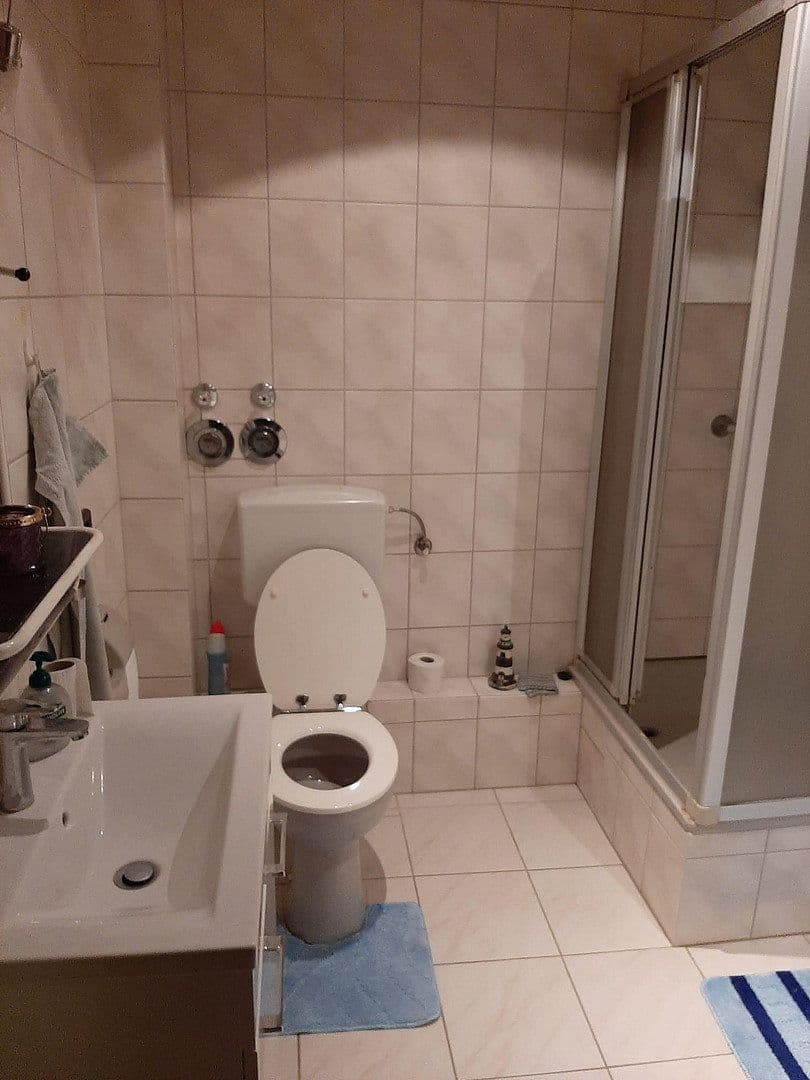 Predaj domu 270 m², pozemek 401 m², Raunheim, Hesensko Predaj domu 270 m², pozemek 401 m², Raunheim, Hesensko