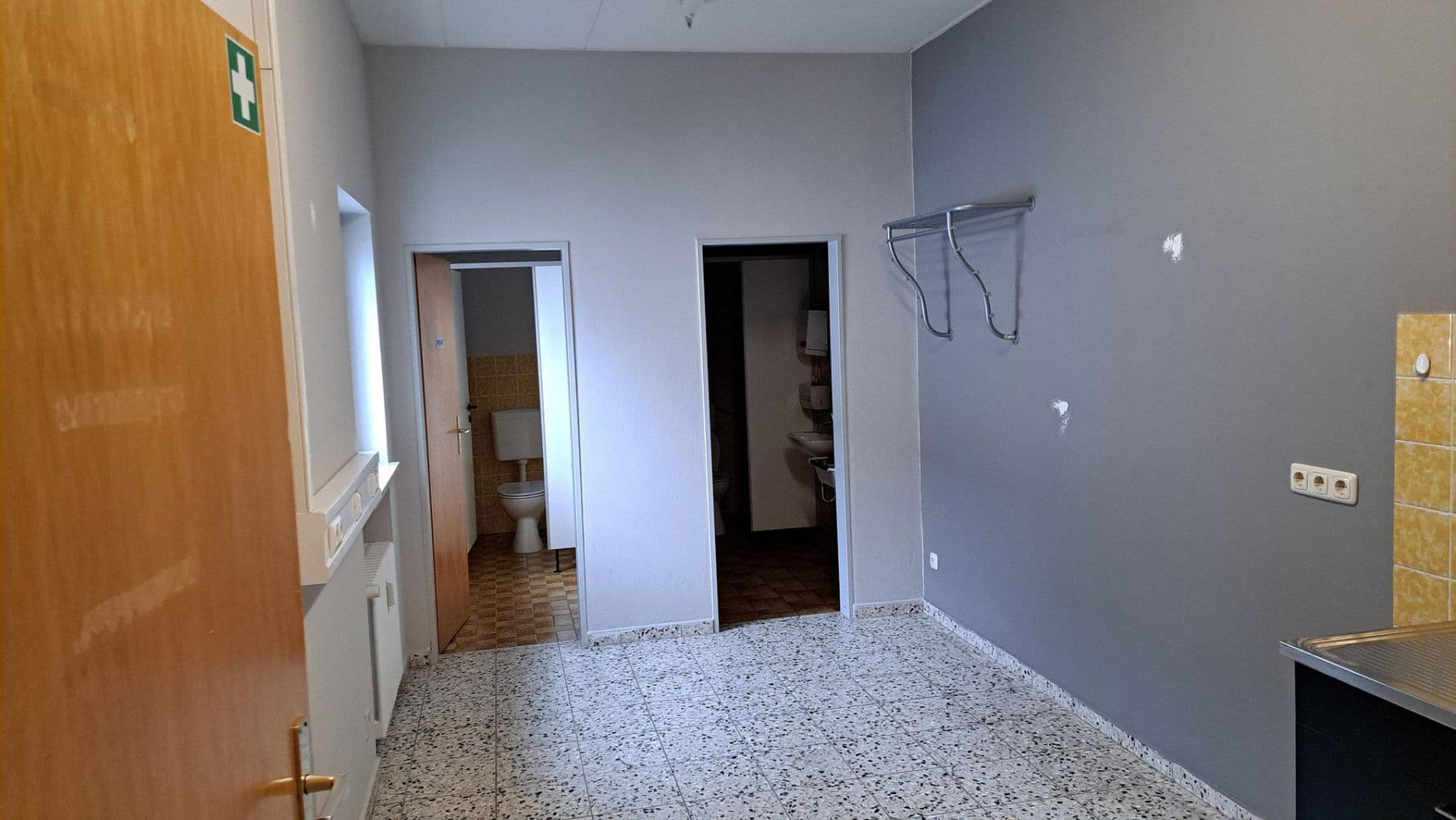Prenájom nebytového priestoru 420 m², Plattling, Bavorsko Prenájom nebytového priestoru 420 m², Plattling, Bavorsko