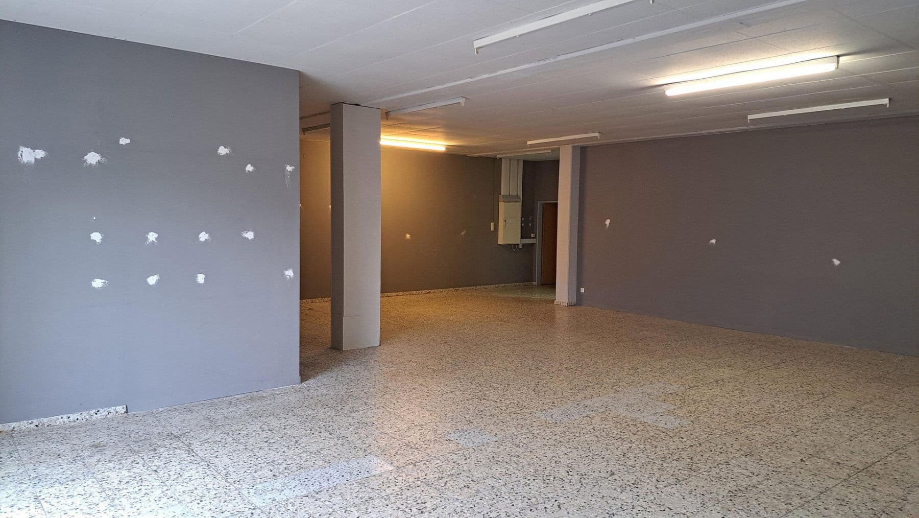 Prenájom nebytového priestoru 420 m², Plattling, Bavorsko Prenájom nebytového priestoru 420 m², Plattling, Bavorsko