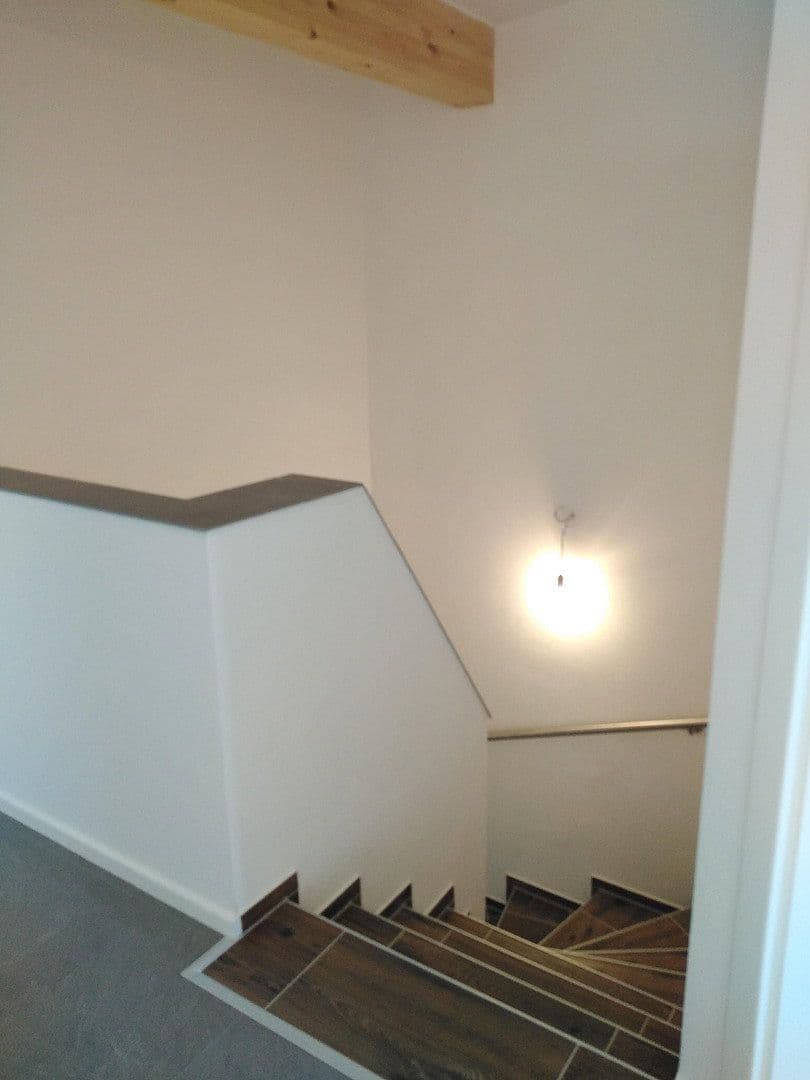 Prenájom domu 94 m², pozemek 100 m², Hochburg-Ach, Horné Rakúsko Prenájom domu 94 m², pozemek 100 m², Hochburg-Ach, Horné Rakúsko