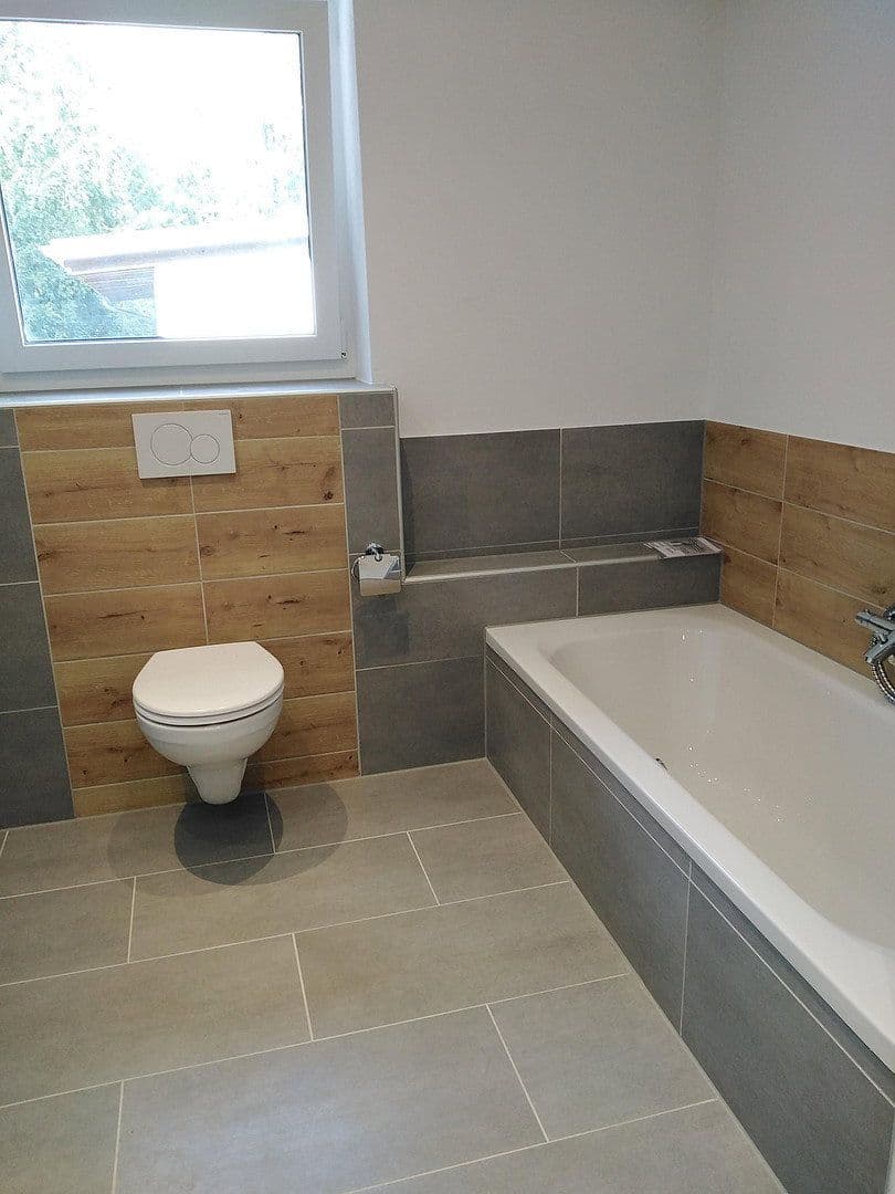 Prenájom domu 94 m², pozemek 100 m², Hochburg-Ach, Horné Rakúsko Prenájom domu 94 m², pozemek 100 m², Hochburg-Ach, Horné Rakúsko