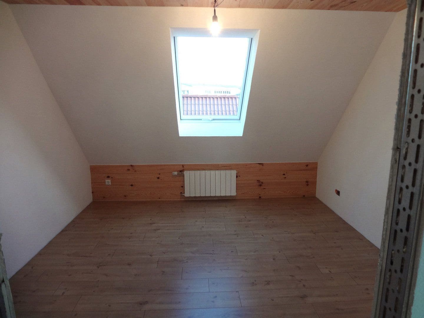 Prenájom bytu 3-izbový 107 m², Loßburg, Bádensko-Wurttembersko Prenájom bytu 3-izbový 107 m², Loßburg, Bádensko-Wurttembersko
