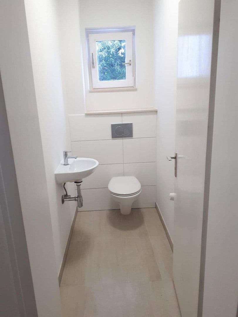 Prenájom bytu 2-izbový 81 m², Oberhöchstadter Straße 57, Oberursel (Taunus), Hesensko Prenájom bytu 2-izbový 81 m², Oberhöchstadter Straße 57, Oberursel (Taunus), Hesensko