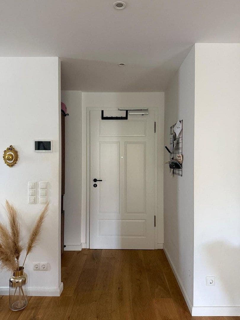 Prenájom bytu 2-izbový 79 m², Karwinskistr., 61, München, Bavorsko Prenájom bytu 2-izbový 79 m², Karwinskistr., 61, München, Bavorsko