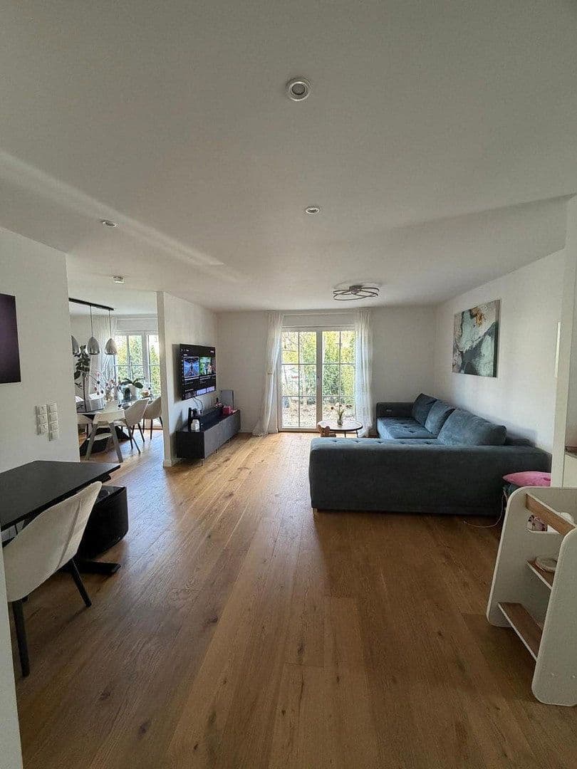 Prenájom bytu 2-izbový 79 m², Karwinskistr., 61, München, Bavorsko Prenájom bytu 2-izbový 79 m², Karwinskistr., 61, München, Bavorsko