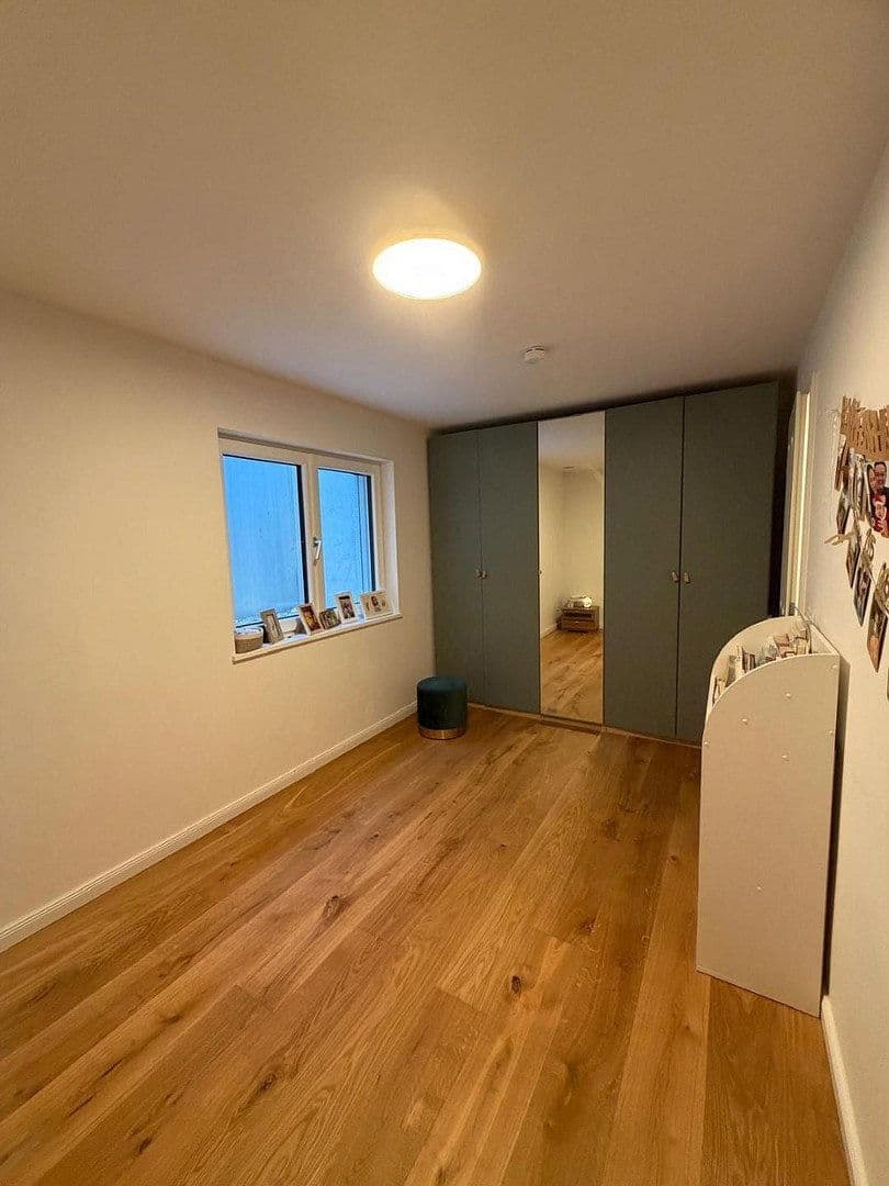 Prenájom bytu 2-izbový 79 m², Karwinskistr., 61, München, Bavorsko Prenájom bytu 2-izbový 79 m², Karwinskistr., 61, München, Bavorsko