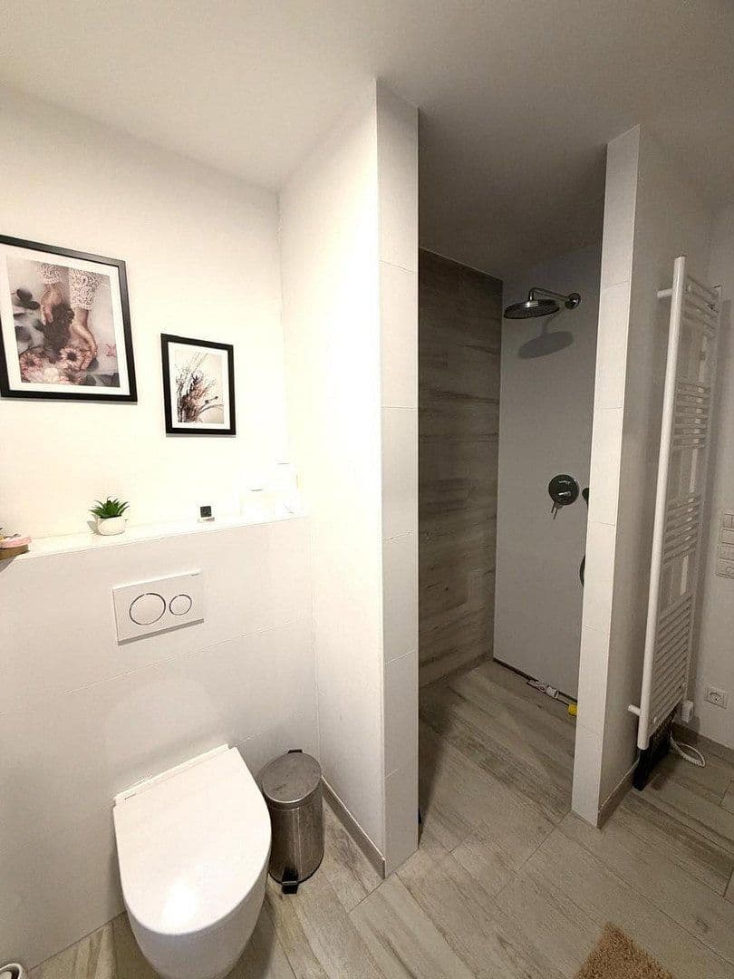 Prenájom bytu 2-izbový 79 m², Karwinskistr., 61, München, Bavorsko Prenájom bytu 2-izbový 79 m², Karwinskistr., 61, München, Bavorsko