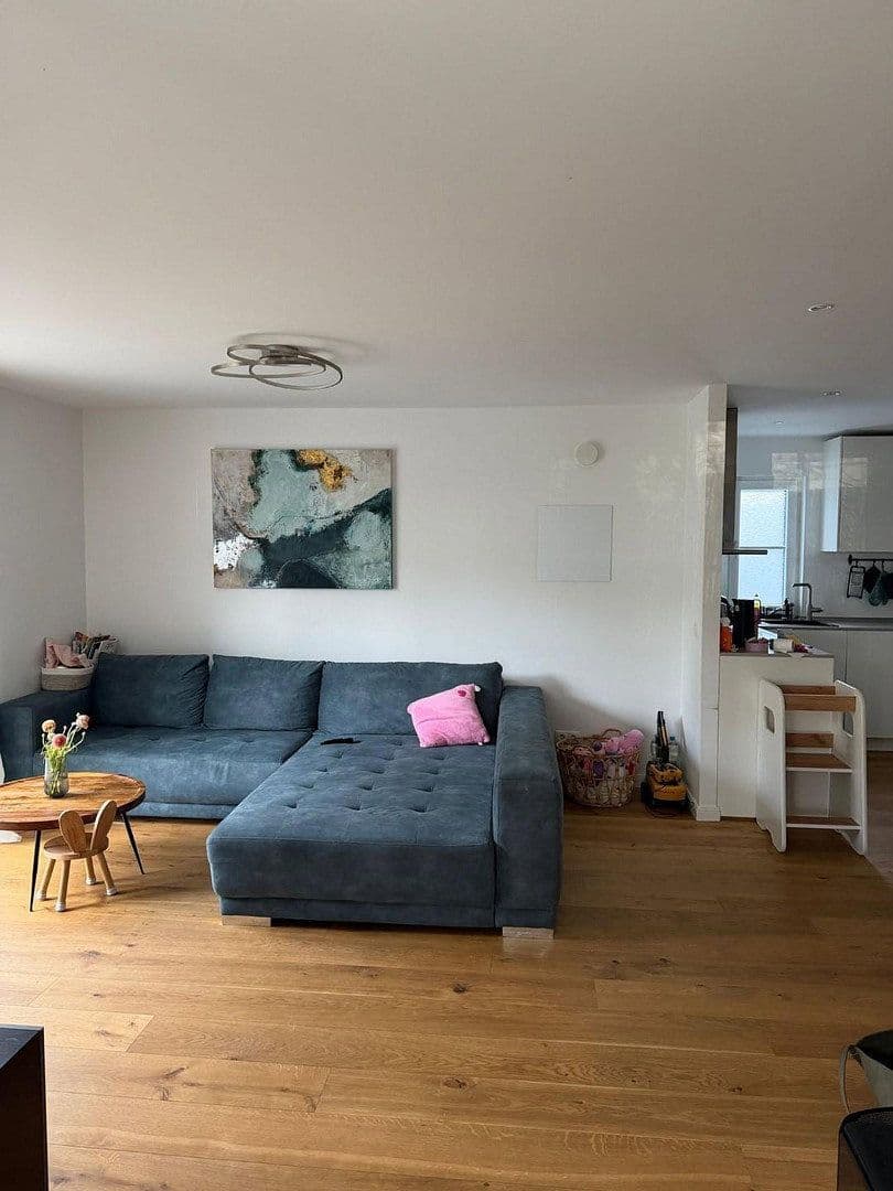 Prenájom bytu 2-izbový 79 m², Karwinskistr., 61, München, Bavorsko Prenájom bytu 2-izbový 79 m², Karwinskistr., 61, München, Bavorsko