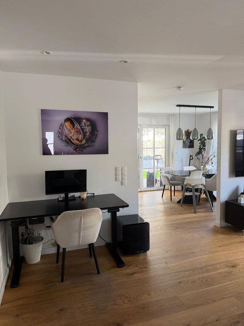 Prenájom bytu 2-izbový 79 m², Karwinskistr., 61, München, Bavorsko Prenájom bytu 2-izbový 79 m², Karwinskistr., 61, München, Bavorsko