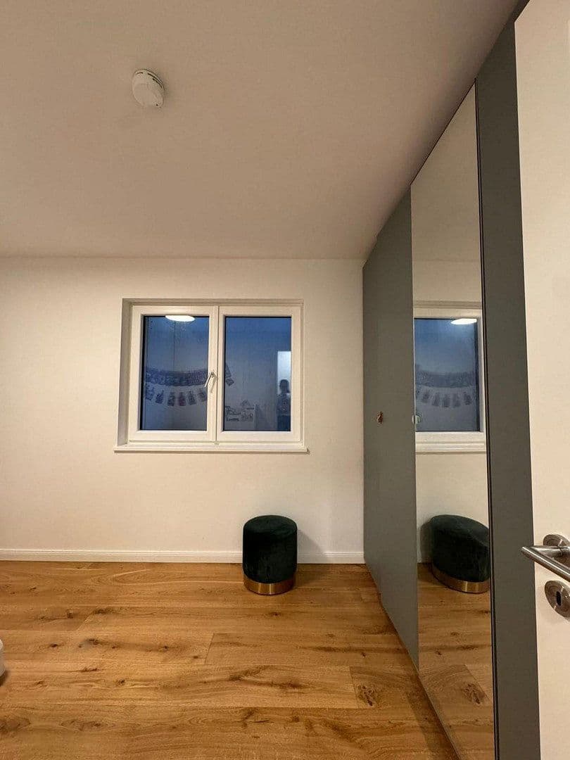 Prenájom bytu 2-izbový 79 m², Karwinskistr., 61, München, Bavorsko Prenájom bytu 2-izbový 79 m², Karwinskistr., 61, München, Bavorsko