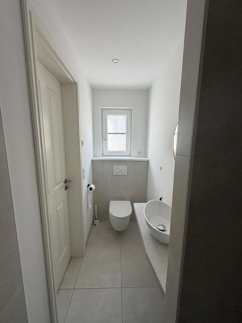 Prenájom bytu 2-izbový 79 m², Karwinskistr., 61, München, Bavorsko Prenájom bytu 2-izbový 79 m², Karwinskistr., 61, München, Bavorsko