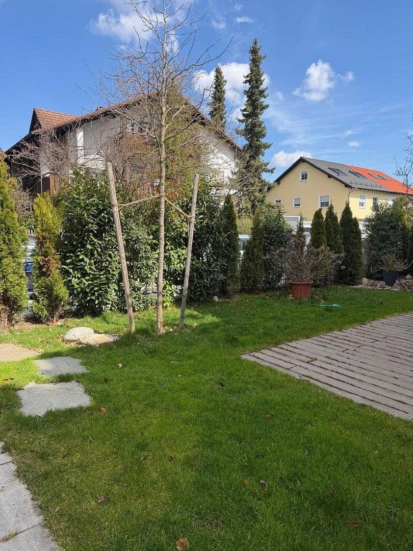 Prenájom bytu 2-izbový 79 m², Karwinskistr., 61, München, Bavorsko Prenájom bytu 2-izbový 79 m², Karwinskistr., 61, München, Bavorsko