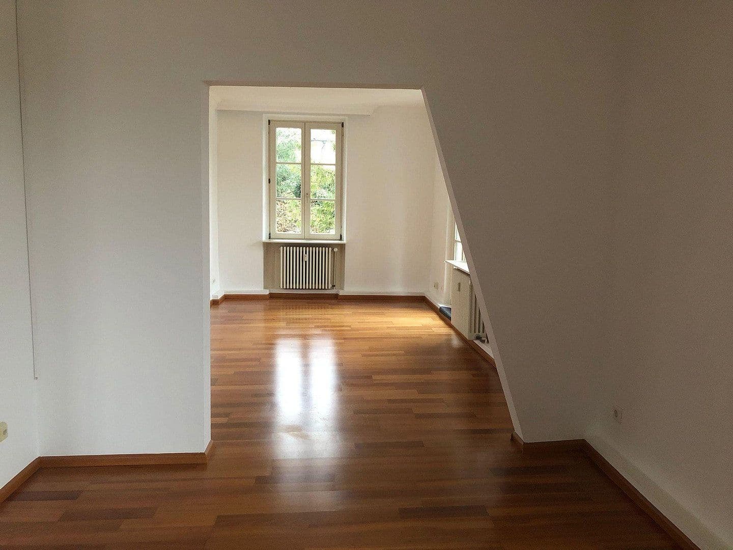 Prenájom bytu 3-izbový 151 m², Lichtentaler Allee 14b, Baden-Baden, Bádensko-Wurttembersko Prenájom bytu 3-izbový 151 m², Lichtentaler Allee 14b, Baden-Baden, Bádensko-Wurttembersko