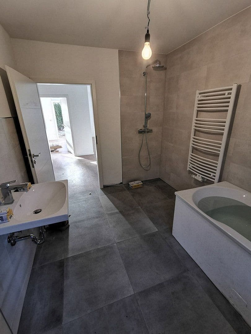 Prenájom bytu 4-izbový 133 m², Petershagen/Eggersdorf, Brandenbursko Prenájom bytu 4-izbový 133 m², Petershagen/Eggersdorf, Brandenbursko