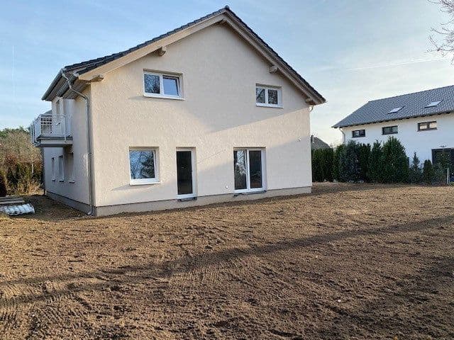 Prenájom bytu 4-izbový 133 m², Petershagen/Eggersdorf, Brandenbursko Prenájom bytu 4-izbový 133 m², Petershagen/Eggersdorf, Brandenbursko