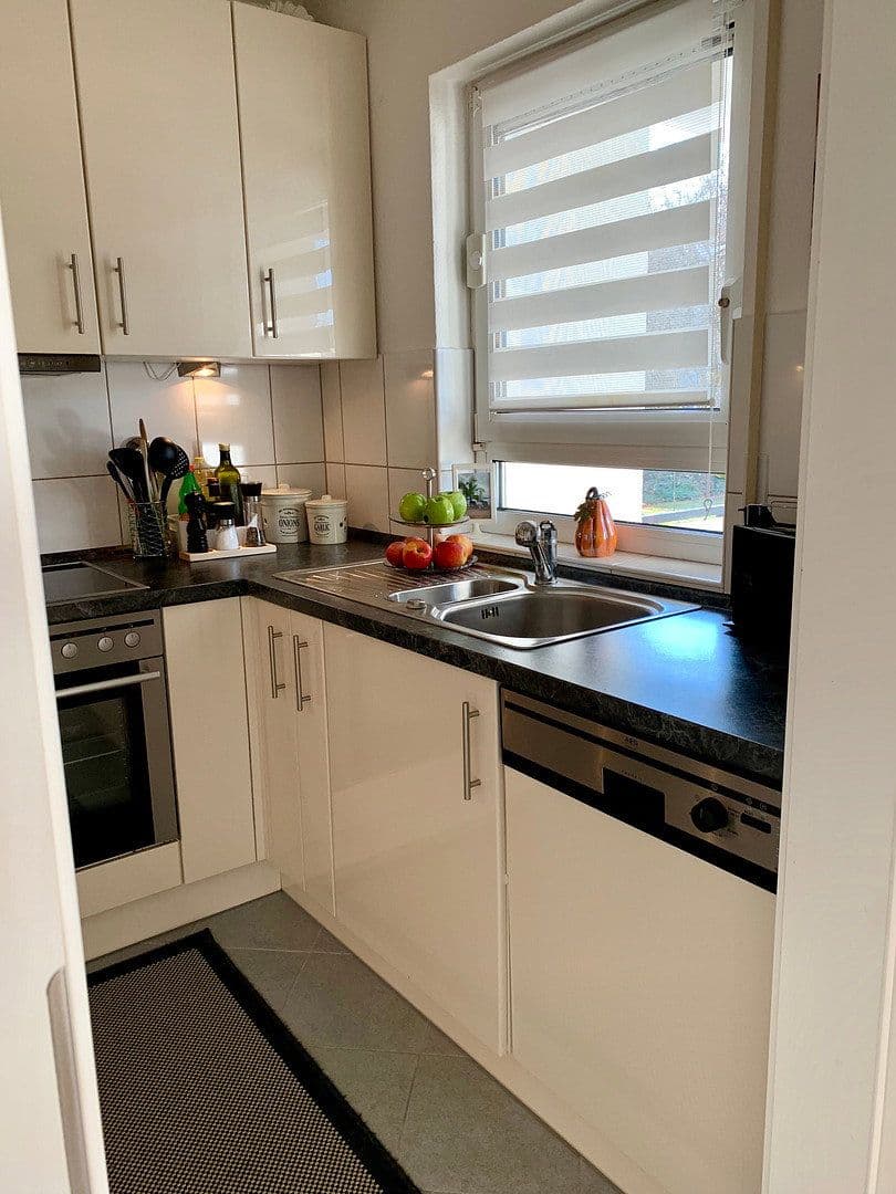 Prenájom bytu 3-izbový 80 m², Frankfurt, Hesensko Prenájom bytu 3-izbový 80 m², Frankfurt, Hesensko