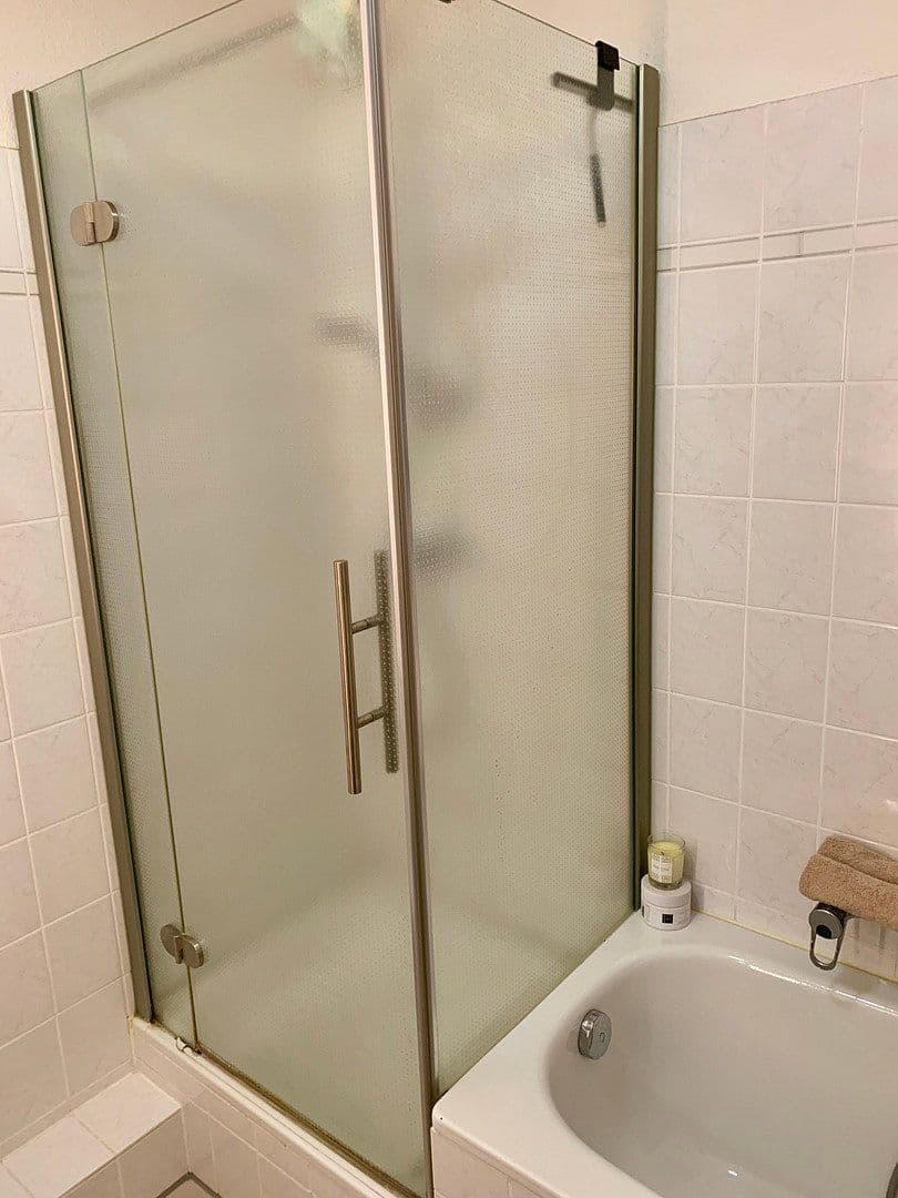 Prenájom bytu 3-izbový 80 m², Frankfurt, Hesensko Prenájom bytu 3-izbový 80 m², Frankfurt, Hesensko