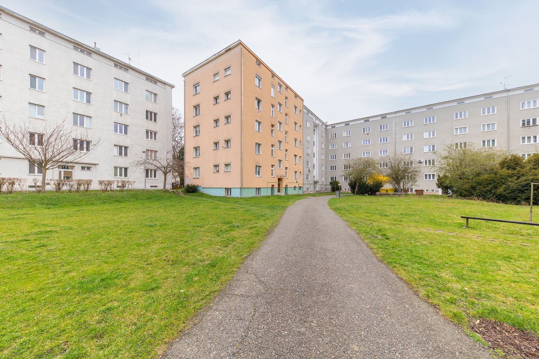 Predaj bytu 2-izbový 85 m², Starodružiníků, Olomouc, Olomoucký kraj Predaj bytu 2-izbový 85 m², Starodružiníků, Olomouc, Olomoucký kraj