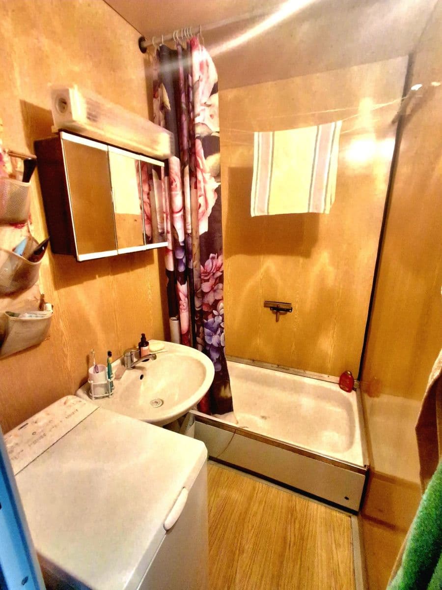 Predaj bytu 2-izbový 43 m², Kurčatovova, Praha, Praha Predaj bytu 2-izbový 43 m², Kurčatovova, Praha, Praha