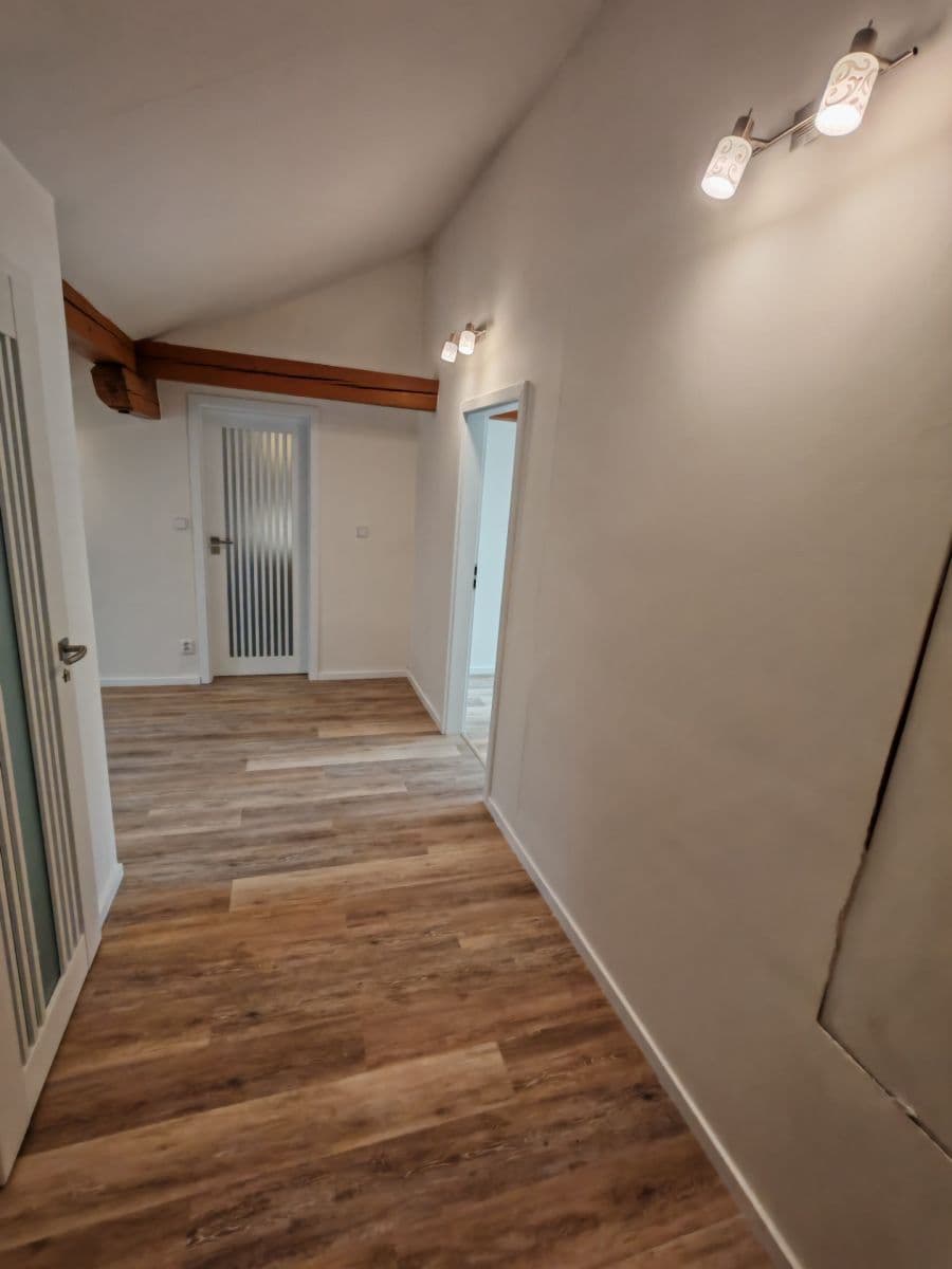 Prenájom bytu 2-izbový 94 m², Navrátilova, Praha, Praha Prenájom bytu 2-izbový 94 m², Navrátilova, Praha, Praha