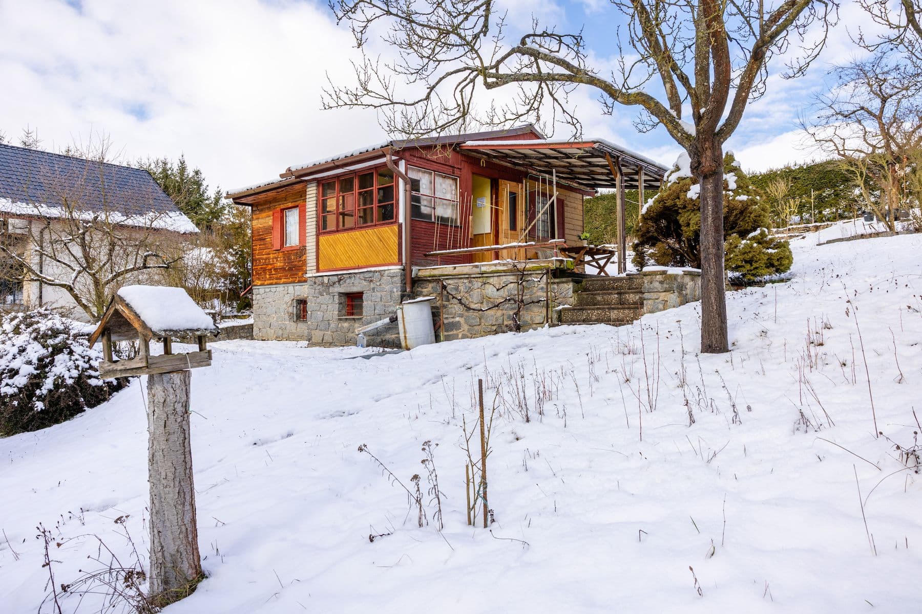 Predaj rekreačného objektu 41 m², pozemek 644 m², Orlík nad Vltavou, Jihočeský kraj Predaj rekreačného objektu 41 m², pozemek 644 m², Orlík nad Vltavou, Jihočeský kraj