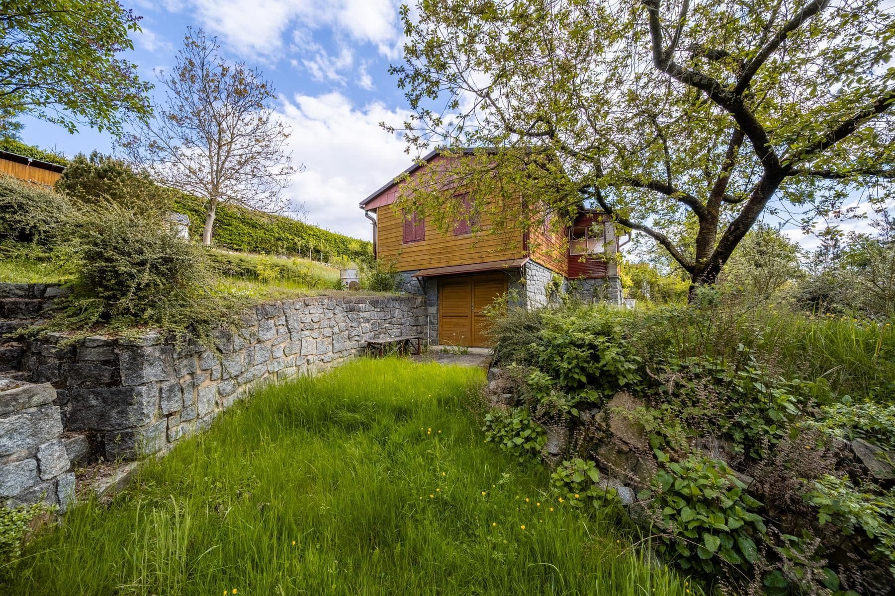 Predaj rekreačného objektu 41 m², pozemek 644 m², Orlík nad Vltavou, Jihočeský kraj Predaj rekreačného objektu 41 m², pozemek 644 m², Orlík nad Vltavou, Jihočeský kraj