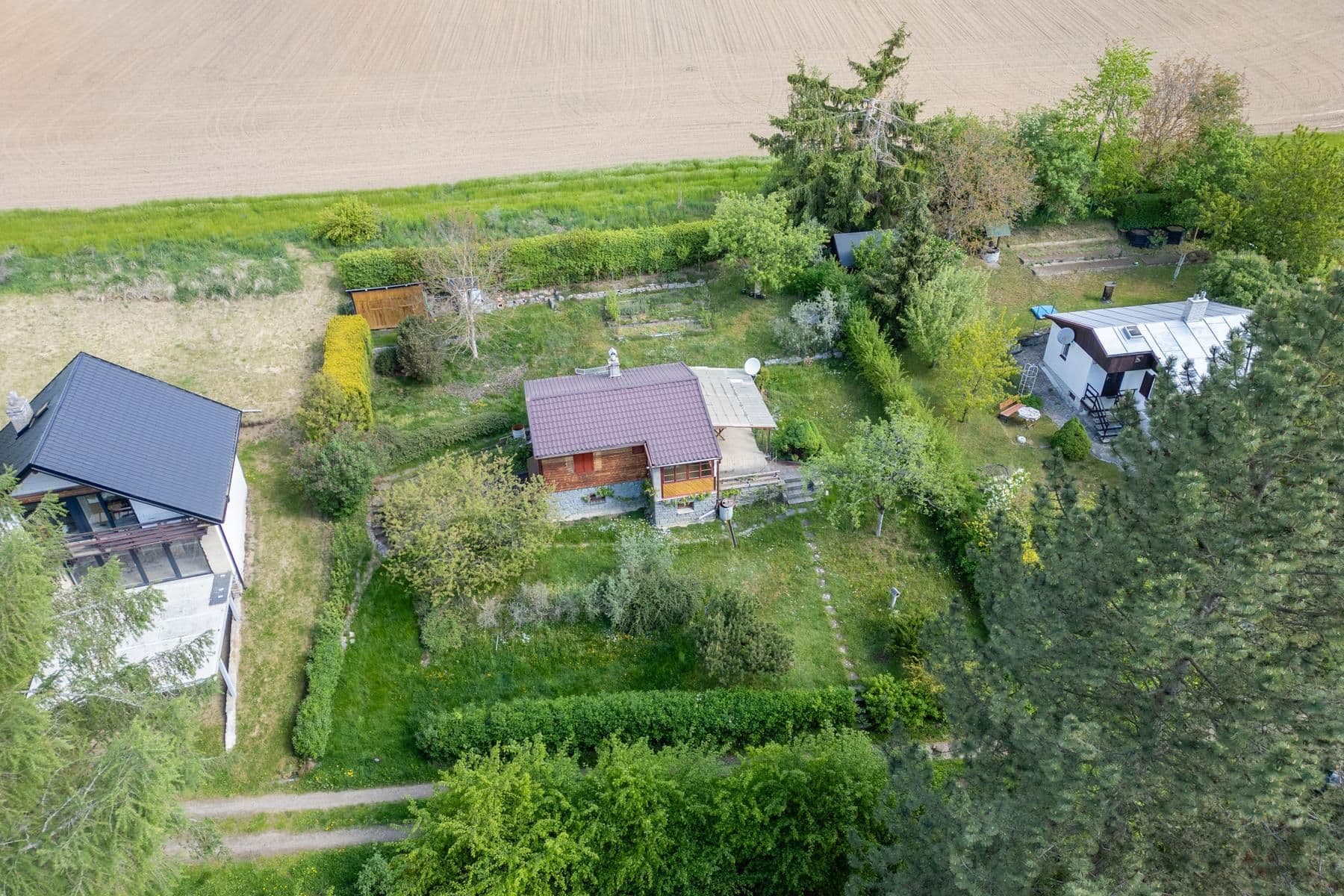 Predaj rekreačného objektu 41 m², pozemek 644 m², Orlík nad Vltavou, Jihočeský kraj Predaj rekreačného objektu 41 m², pozemek 644 m², Orlík nad Vltavou, Jihočeský kraj