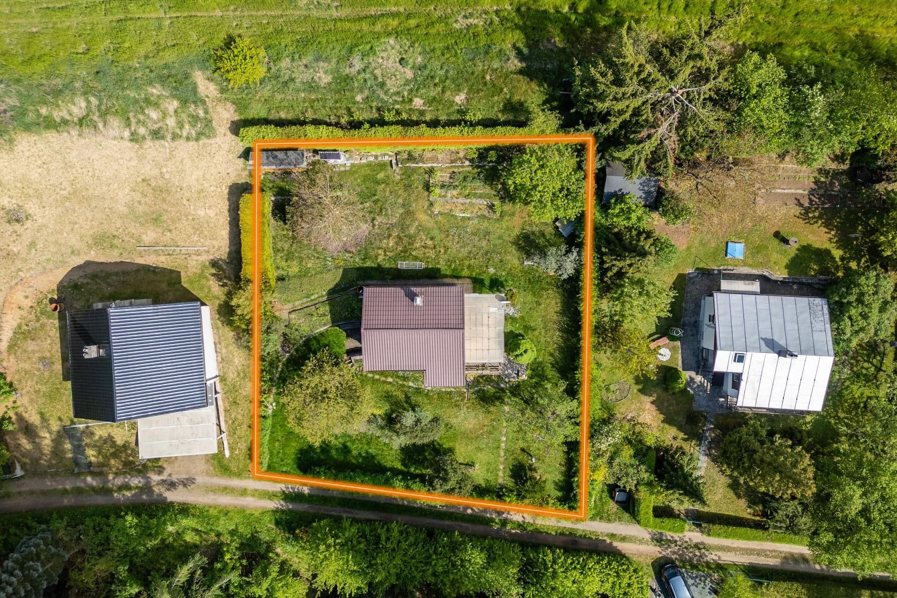 Predaj rekreačného objektu 41 m², pozemek 644 m², Orlík nad Vltavou, Jihočeský kraj Predaj rekreačného objektu 41 m², pozemek 644 m², Orlík nad Vltavou, Jihočeský kraj
