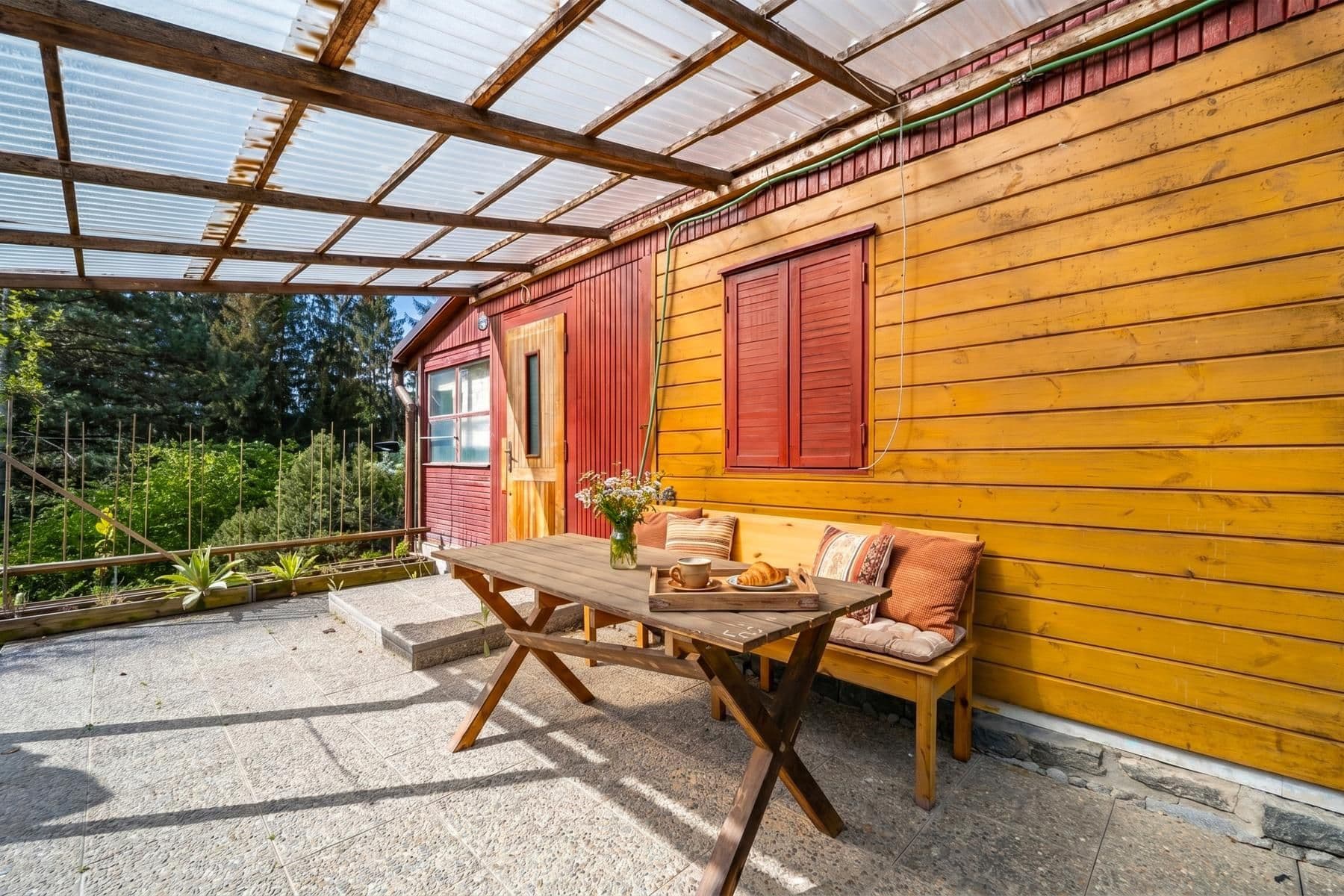 Predaj rekreačného objektu 41 m², pozemek 644 m², Orlík nad Vltavou, Jihočeský kraj Predaj rekreačného objektu 41 m², pozemek 644 m², Orlík nad Vltavou, Jihočeský kraj