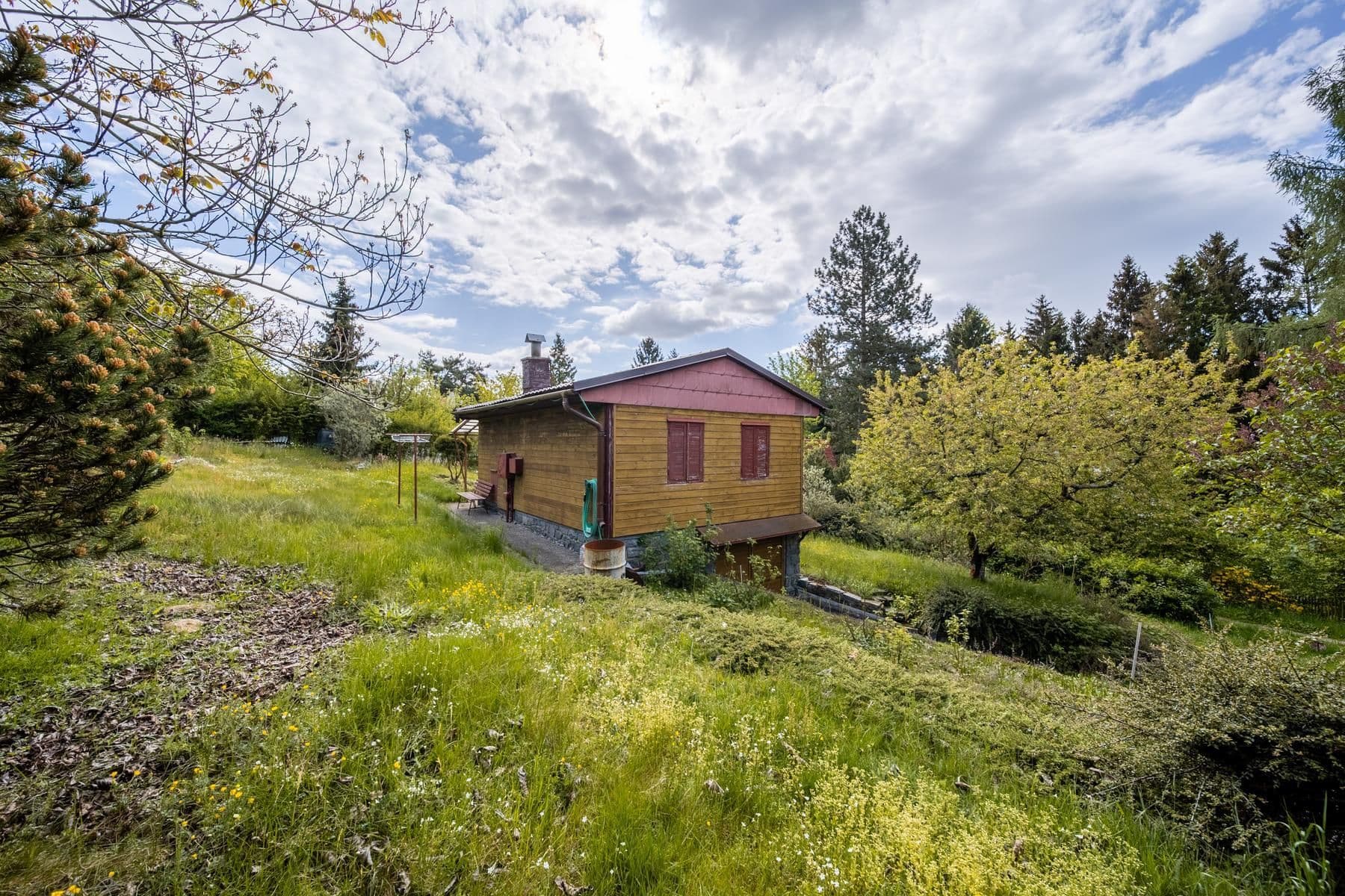 Predaj rekreačného objektu 41 m², pozemek 644 m², Orlík nad Vltavou, Jihočeský kraj Predaj rekreačného objektu 41 m², pozemek 644 m², Orlík nad Vltavou, Jihočeský kraj