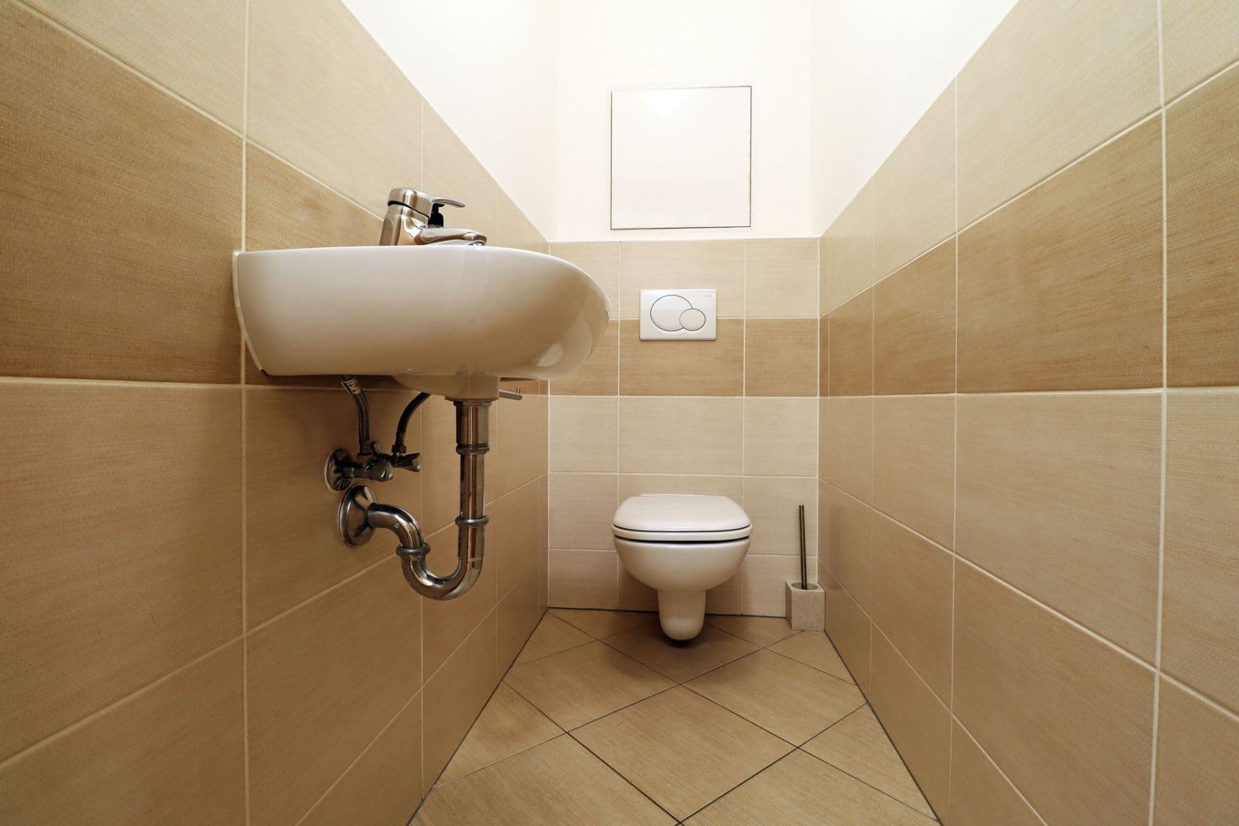 Prenájom bytu 2-izbový 61 m², Přeučilova, Praha, Praha Prenájom bytu 2-izbový 61 m², Přeučilova, Praha, Praha