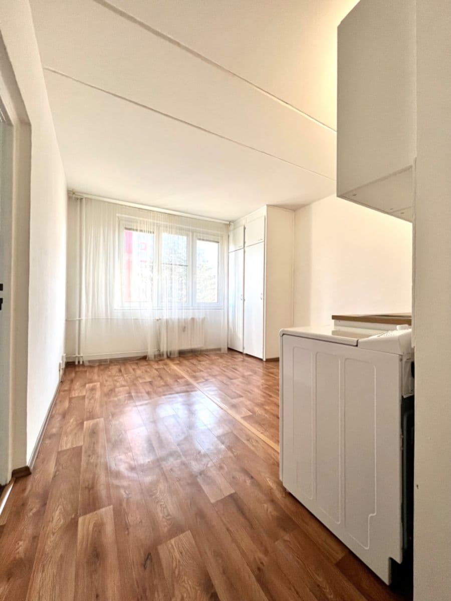 Predaj bytu 2-izbový 13 m², Arbesova, Kladno, Středočeský kraj Predaj bytu 2-izbový 13 m², Arbesova, Kladno, Středočeský kraj